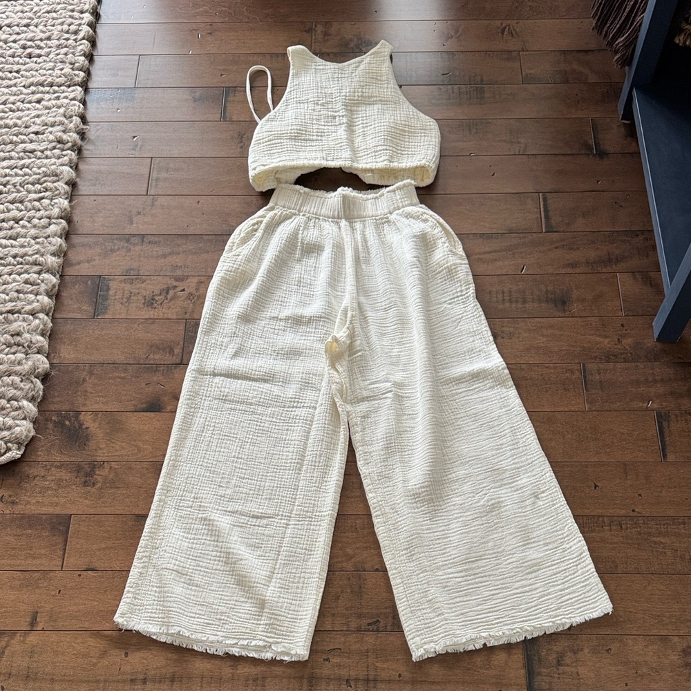 Chic Cream Women's Wide Leg Jumpsuit